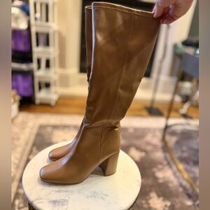 Steve Madden Lizah Knee-High Tan Faux Leather Block Heel Boots | Size 9